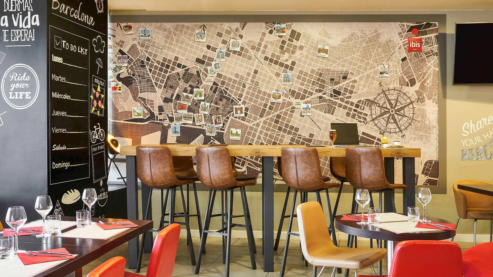 Ibis Barcelona Meridiana 2*,