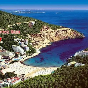 https://apartamentos-cala-llonga-playa.balearic-islands.net