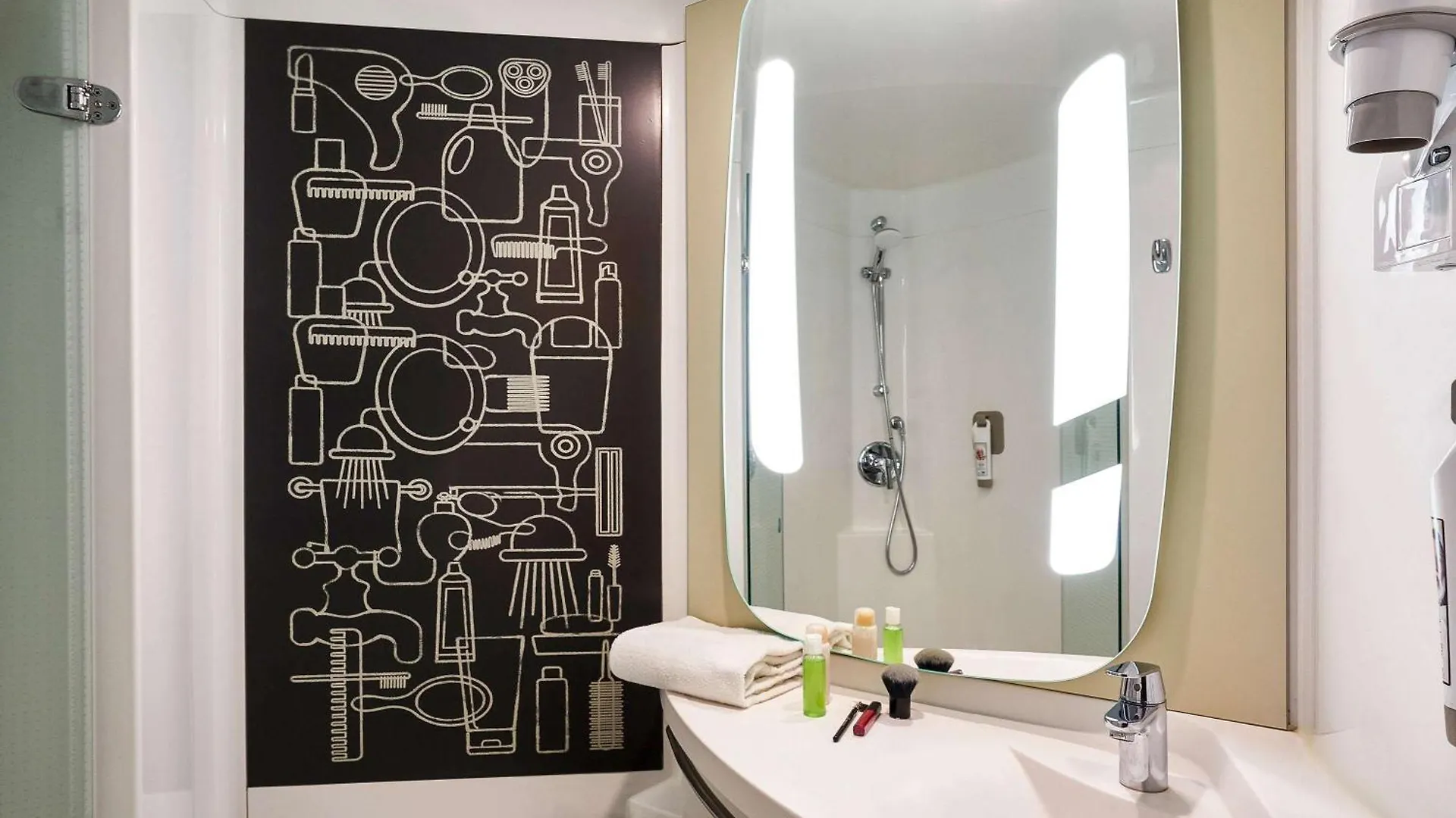 Ibis Barcelona Meridiana 2*,  Španělsko