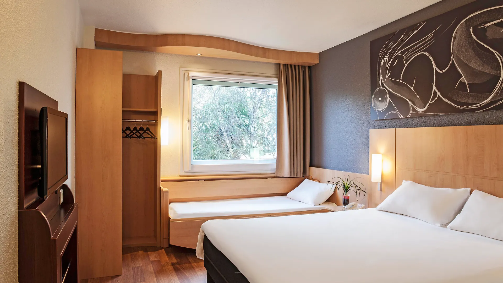Ibis Barcelona Meridiana Hotel